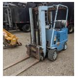Caterpillar T30B fork lift w/ quad mast, S/S