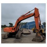 Hitachi 200LC Excavator w/46" bucket, works well,