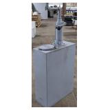 Bowser Lubester Pump