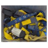 (CQ)Tote of Fall Protection Harnesses