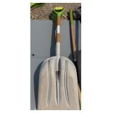 Shovels Ames Poly scoop bidding on 1x3
