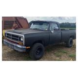(G) 1989 Dodge Ram 4x4 pickup truck w/ title,