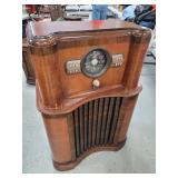 1940s Zenith 8S463 Console Radio