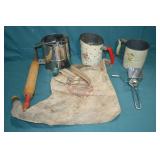 Lot Various Vintage Kitchware Items