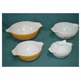 1970s Pyrex Cinderella Butterfly Gold 4pc Bowl Set