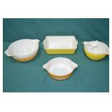4pcs Various Pyrex Dishes