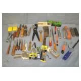 Lot Box Cutters, Razor Blades, and Knives