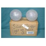 2pcs Silver Glitter Light up Bulbs New in Box