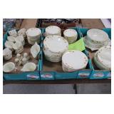 117pcs Halls Superior Quality China Autumn Leaf