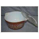1970s Pyrex Woodland #473-B 1qt Casserole Dish