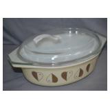 1958 Pyrex 2-1/2qt Golden Hearts Casserole Dish