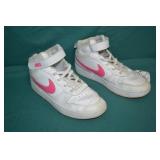 Size 2Y Nike Court Borough Mid 2 Sneakers Used