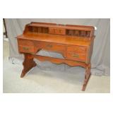 Temple-Stuart Colonial Style Pigeon Hole Desk