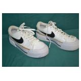 Size 7 Womens Nike Court Legacy Lift Sneakers Used
