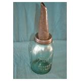 Antique mobil Oil A Oil Spout on Mason jar