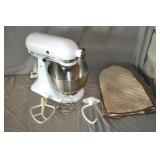 Kitchenaid Stand Mixer With Accessories