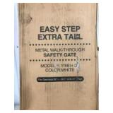 Regalo Metal Walk Through Safety Gate