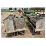 (3) Fence Feeders, row:8