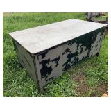 Metal Desk, row:11