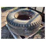 Tire 16.5 x 22.5 on Rim, row:4