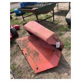 Pair of Allis Chalmers 190 fenders, row:5