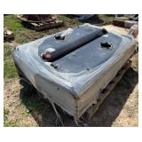 (2) Fuel tanks, row:7