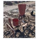 Single row planter with plates, row:6