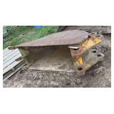 John Deere 510 backhoe bucket, row:8