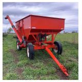 Gravity Wagon with Auger, row:11