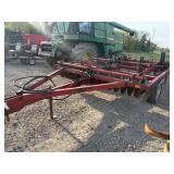 International 6500 Chisel Plow