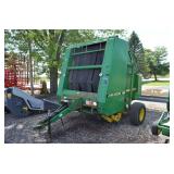 John Deere 535 Round Baler