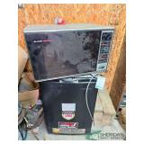 Small refrigerator and microwave