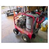 Heated pressure washer