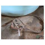 Concrete vibrating tool