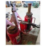 (2) Bottle jacks