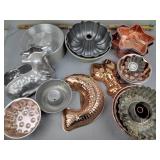 Aluminum and copper baking molds