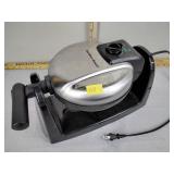 Hamilton Beach waffle maker, powers on