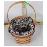 1995 Longaberger Easter basket with cloth liner