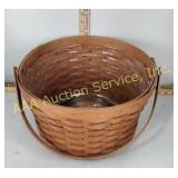 Longaberger 1990 circular basket with plastic