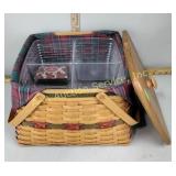 Longaberger 2000 century basket with lid, cloth