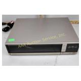 Pioneer pc 44f turntable (powers on)