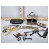 Arrowheads, shark tooth, Coke bottle opener, hold