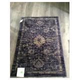 Threshold accent rug 30x45", like new condition