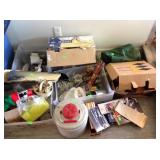 Christmas ornaments, thermos, snack sets, Smith