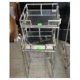 (2) Accent stands with mirrors