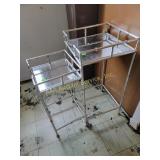 (2) Accent stands with mirrors