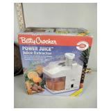 Betty Crocker Juice Extractor, rabbit bowl,