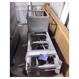 Rolling folding ladder