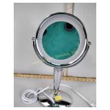 Make-up mirror