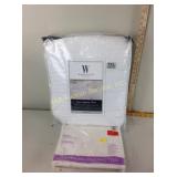 New stock Wamsutta twin XL mattress pad, Salt